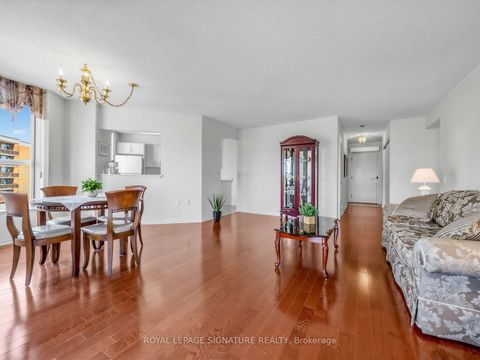 Photo 10 at 807 - 11 Thorncliffe Park Drive, Thorncliffe Park, Toronto