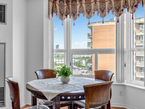 Photo 15 at 807 - 11 Thorncliffe Park Drive, Thorncliffe Park, Toronto