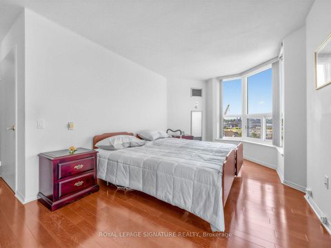 Photo 25 at 807 - 11 Thorncliffe Park Drive, Thorncliffe Park, Toronto