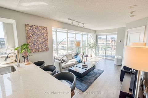 Photo 2 at 1010 - 125 Western Battery Road, Niagara, Toronto
