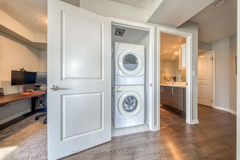 Photo 9 at 1010 - 125 Western Battery Road, Niagara, Toronto