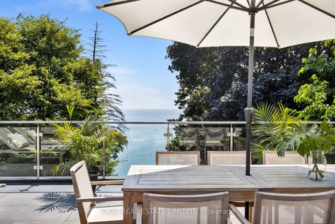 Photo 2 at 79 Fishleigh Drive, Cliffside, Toronto