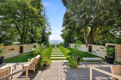 Photo 3 at 79 Fishleigh Drive, Cliffside, Toronto
