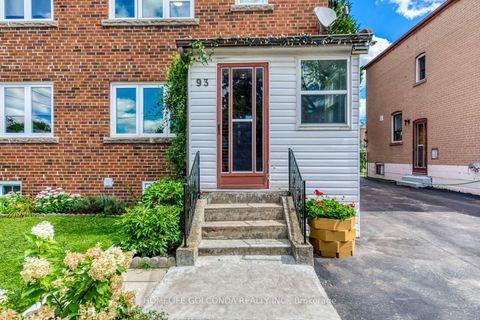 Photo 2 at 93 North Woodrow Boulevard, Birchmount, Toronto