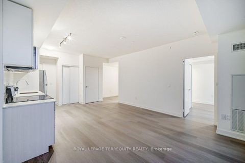 Photo 3 at 614 - 859 The Queensway, Queensway, Toronto