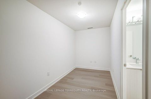 Photo 4 at 614 - 859 The Queensway, Queensway, Toronto