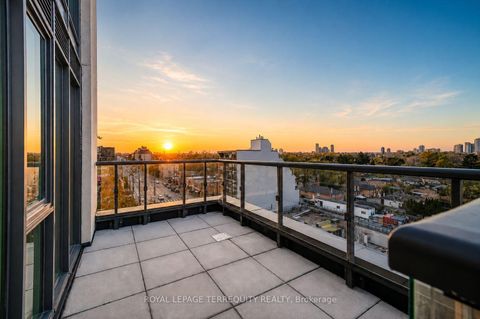 Photo 10 at 614 - 859 The Queensway, Queensway, Toronto