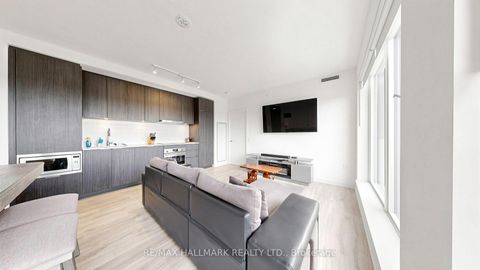 Photo 2 at N423 - 7 Golden Lion Heights, Newtonbrook East, Toronto