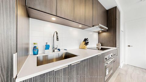 Photo 11 at N423 - 7 Golden Lion Heights, Newtonbrook East, Toronto