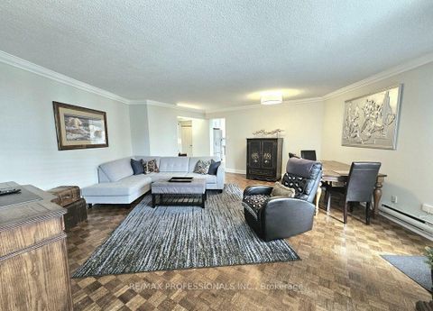 Photo 5 at E41 - 300 Mill Road, Markland Wood, Toronto
