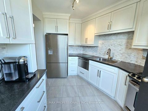 Photo 11 at E41 - 300 Mill Road, Markland Wood, Toronto