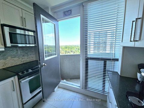 Photo 14 at E41 - 300 Mill Road, Markland Wood, Toronto