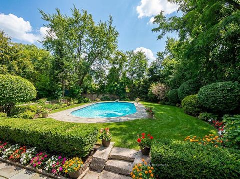 Photo 1 at 2706 Bayview Avenue, Windfields, Toronto