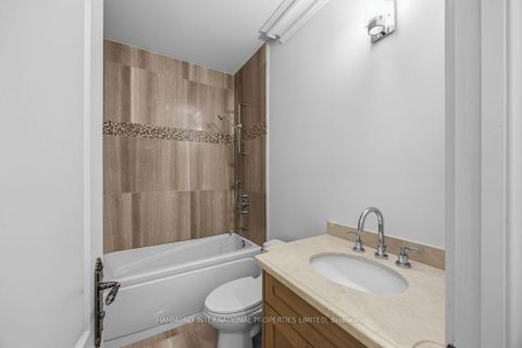 Photo 30 at 2706 Bayview Avenue, Windfields, Toronto