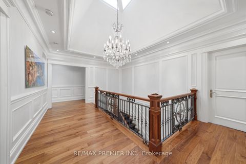Photo 21 at 35 Normandale Crescent, Windfields, Toronto