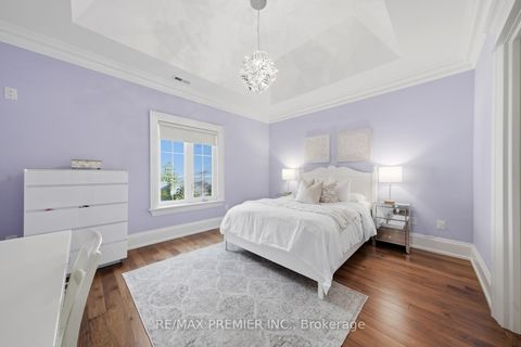 Photo 30 at 35 Normandale Crescent, Windfields, Toronto