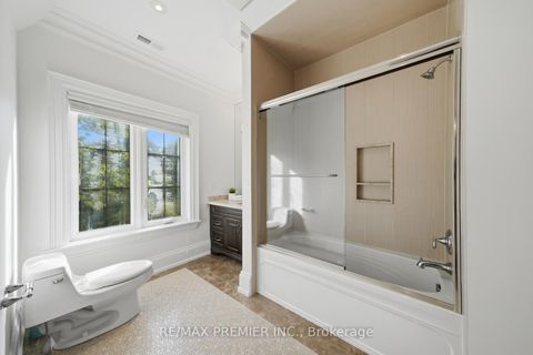 Photo 33 at 35 Normandale Crescent, Windfields, Toronto