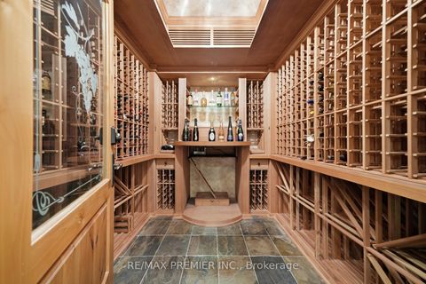 Photo 38 at 35 Normandale Crescent, Windfields, Toronto