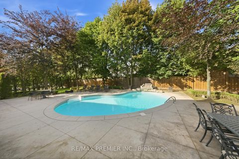 Photo 46 at 35 Normandale Crescent, Windfields, Toronto
