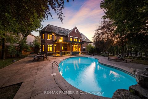 Photo 47 at 35 Normandale Crescent, Windfields, Toronto