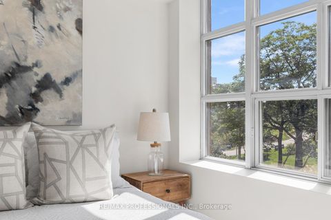 Photo 22 at 205 - 15 Stafford Street, Niagara, Toronto