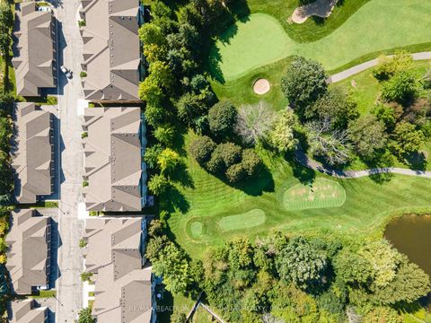 Photo 35 at 21 - 520 Silken Laumann Drive, Wyndham, Newmarket