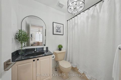 Photo 26 at 15 Arrowood Crescent, Sonoma Heights, Vaughan