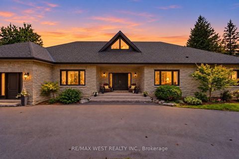 Photo 4 at 5775 Kirby Road, Kleinburg, Vaughan