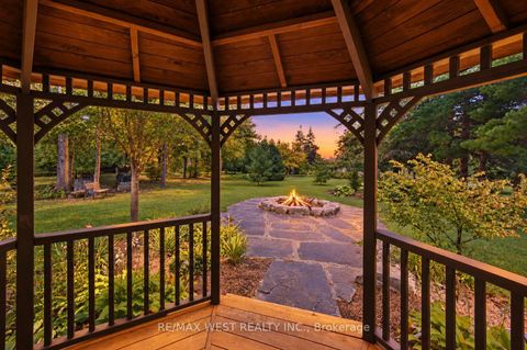 Photo 10 at 5775 Kirby Road, Kleinburg, Vaughan
