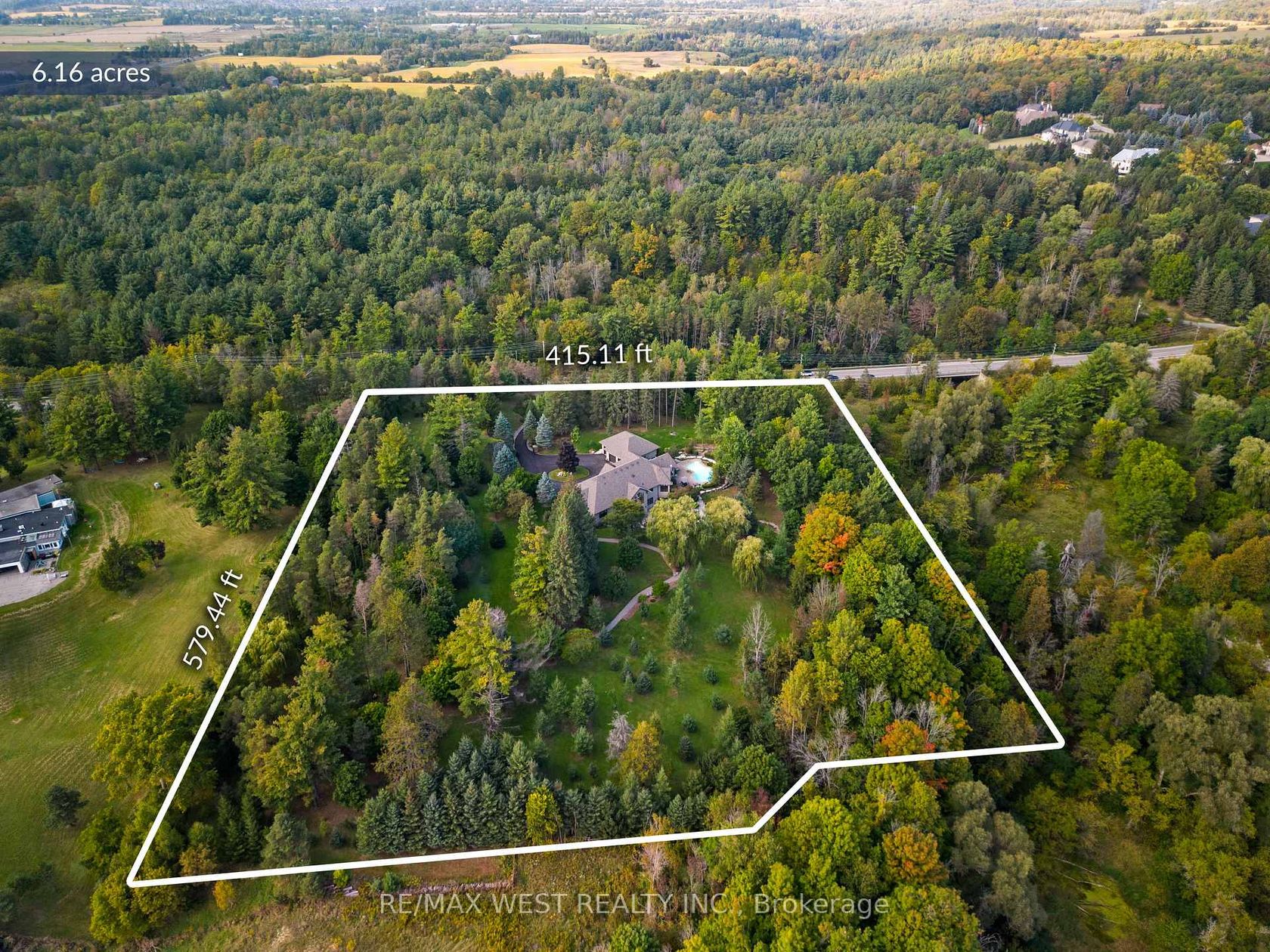 5775 Kirby Road, Kleinburg, Vaughan photo number 2
