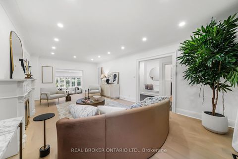 Photo 6 at 69 Chaplin Crescent, Eglinton, Toronto