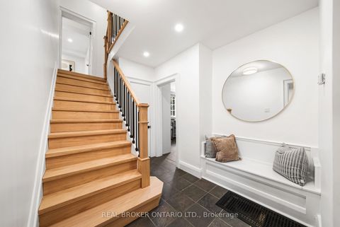 Photo 9 at 69 Chaplin Crescent, Eglinton, Toronto