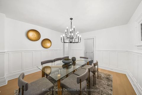 Photo 11 at 69 Chaplin Crescent, Eglinton, Toronto