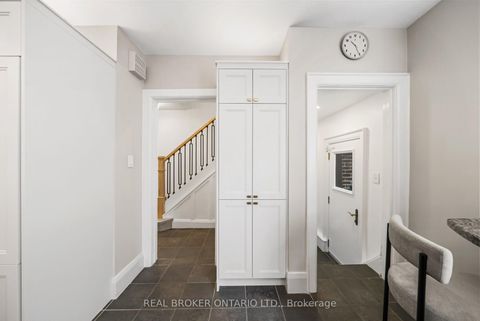 Photo 17 at 69 Chaplin Crescent, Eglinton, Toronto