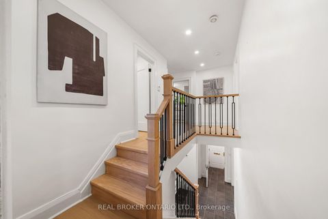 Photo 21 at 69 Chaplin Crescent, Eglinton, Toronto