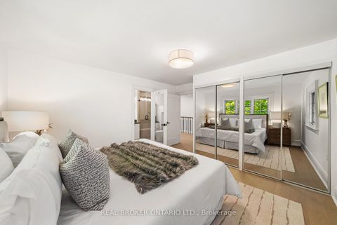 Photo 24 at 69 Chaplin Crescent, Eglinton, Toronto