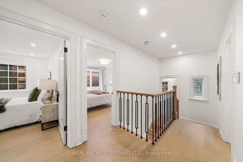 Photo 26 at 69 Chaplin Crescent, Eglinton, Toronto