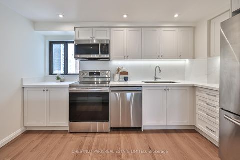 Photo 13 at 301 - 188 Spadina Avenue, Chinatown, Toronto