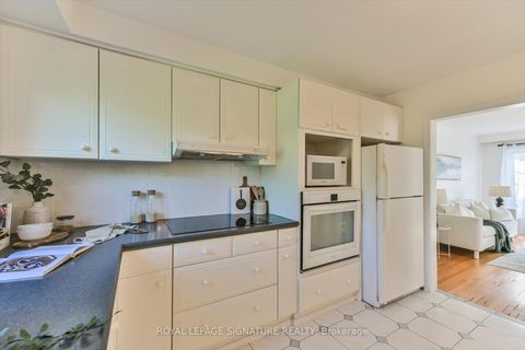 Photo 7 at 52 Daleside Crescent, Victoria Village, Toronto