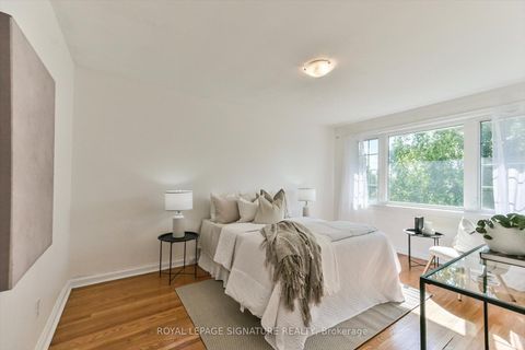 Photo 13 at 52 Daleside Crescent, Victoria Village, Toronto