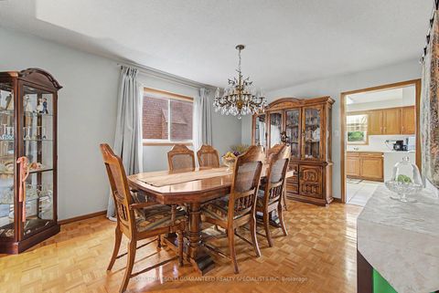 Photo 7 at 265 Dante Court, East Woodbridge, Vaughan
