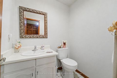 Photo 13 at 265 Dante Court, East Woodbridge, Vaughan