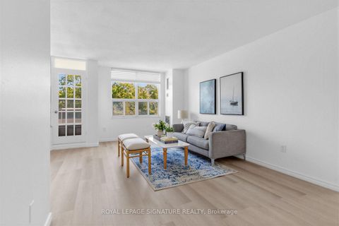 Photo 2 at 510 - 5 Shady Golf Way, Flemingdon Park, Toronto