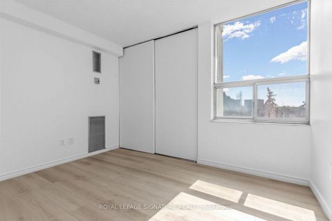 Photo 21 at 510 - 5 Shady Golf Way, Flemingdon Park, Toronto