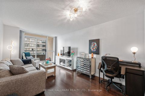 Photo 13 at 1609 - 18 Spring Garden Avenue, Willowdale East, Toronto