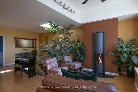 Photo 12 at 432 Queen Street E, Regent Park, Toronto
