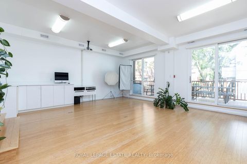 Photo 23 at 432 Queen Street E, Regent Park, Toronto