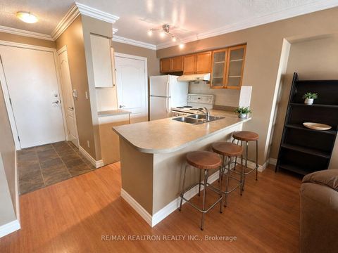Photo 5 at 1518 - 188 Doris Avenue, Willowdale East, Toronto