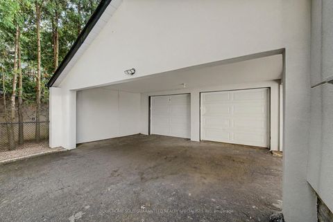 Photo 1 at 14376 JANE Street, King City, King