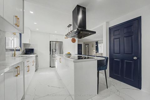 Photo 8 at 14376 JANE Street, King City, King